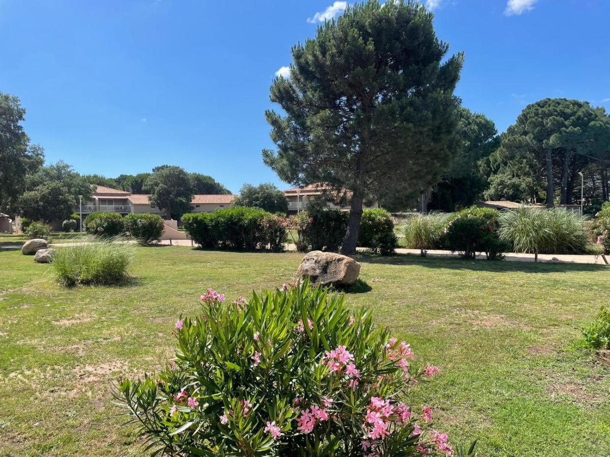 Cala Rossa By Sarai, Apt T2 4 Personnes, Dans Residence Hoteliere Avec Piscine Lecci Exterior foto